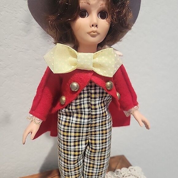 Effanbee Alice in Wonderland "Mad Hatter" Doll Vintage 70s 80s 1970s 1980s - Picture 3 of 15